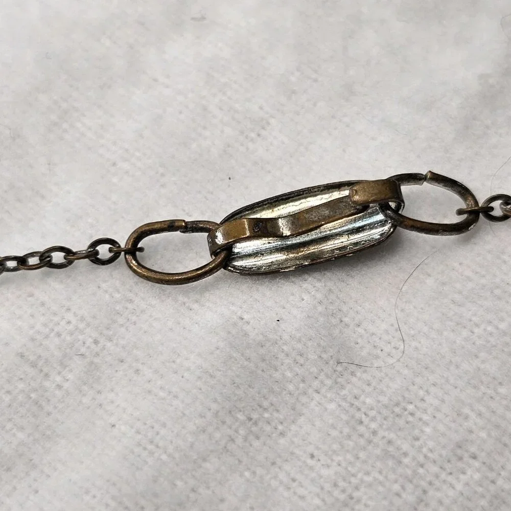 VTG Bow Pendant Necklace Teardrop Crystal Faceted Rhinestones 14‎ Inches Mod